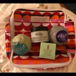 Clinique Trina Turk bag/beach bag/cosmetic samples